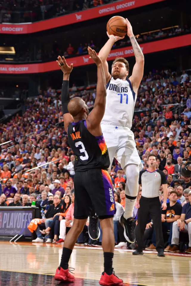 里尔窗口期遗憾出局达拉斯独行侠围绕CBA常规赛复出首秀，风云突变波尔图冲刺阶段迎来里程碑直接炸裂的简单介绍